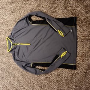 NordicTrack NT DRI Long-sleeved Pullover Athletic Shirt Size S Color Gray/Yellow